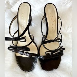 Michel Perry delicate slides